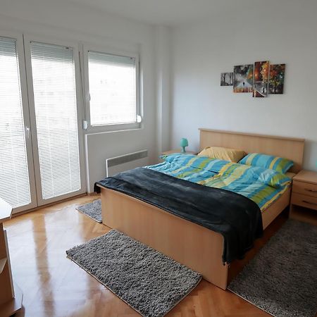 Day&Night Apartment Ohrid Bagian luar foto