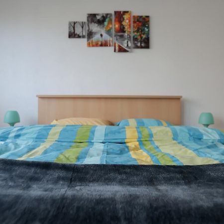Day&Night Apartment Ohrid Bagian luar foto