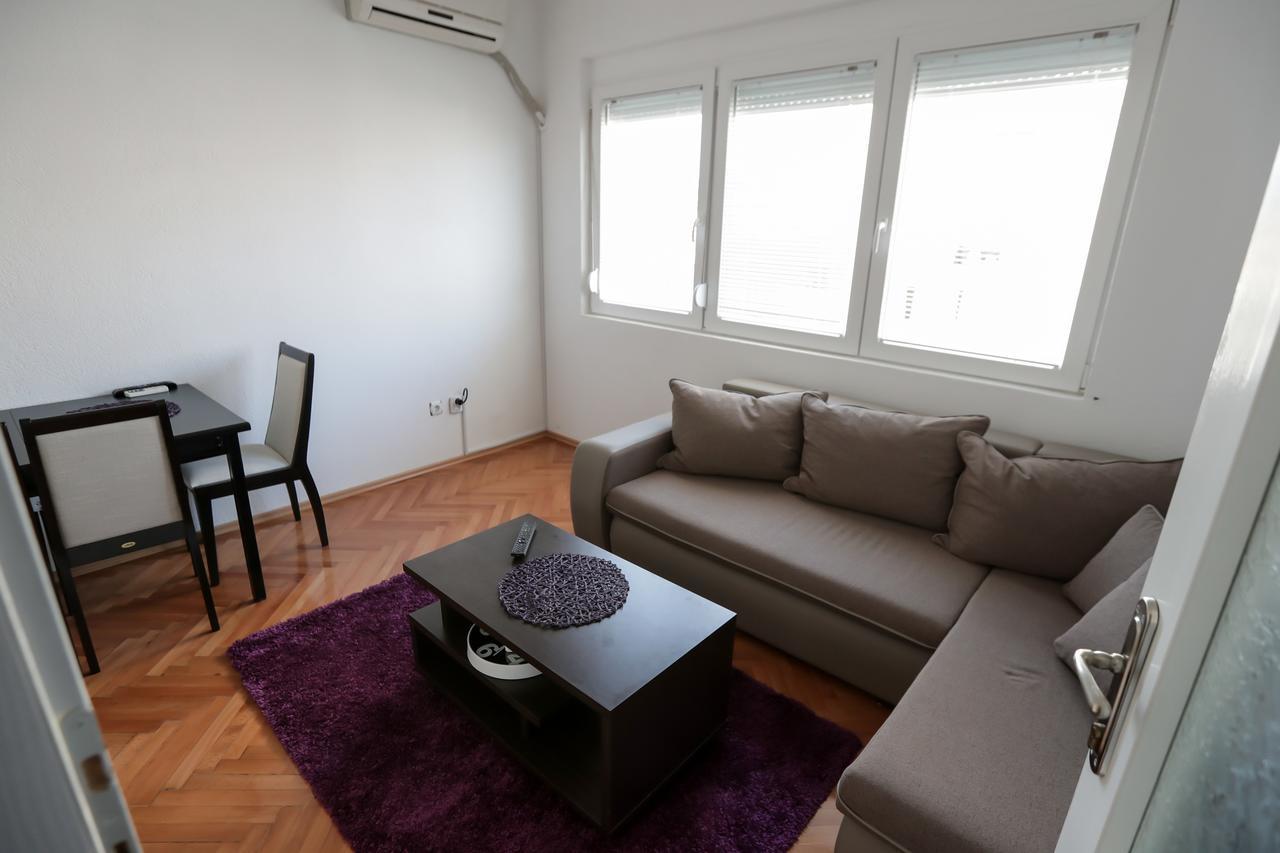 Day&Night Apartment Ohrid Bagian luar foto