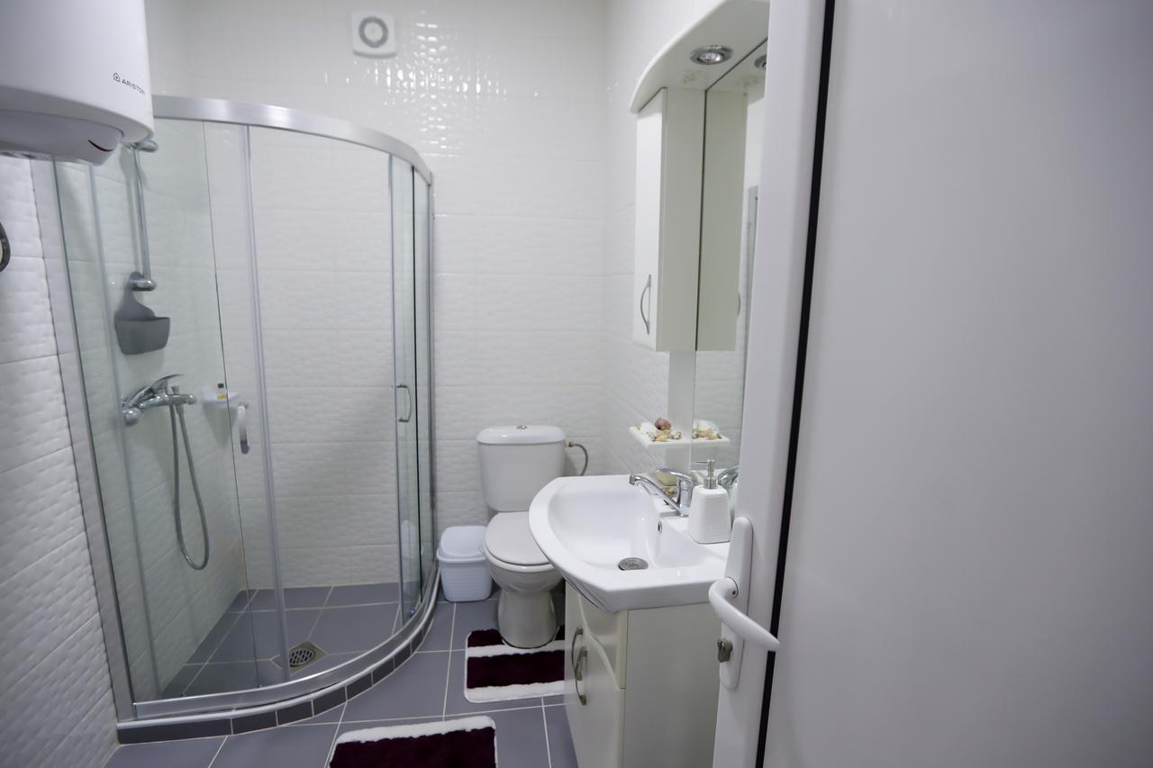 Day&Night Apartment Ohrid Bagian luar foto