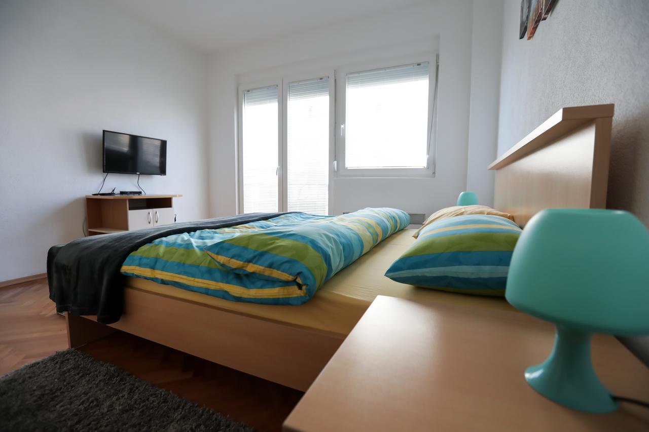 Day&Night Apartment Ohrid Bagian luar foto