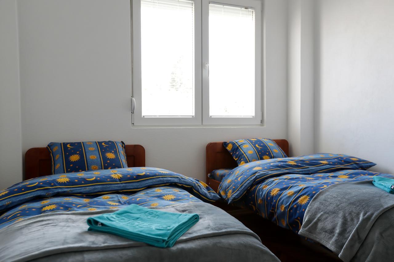 Day&Night Apartment Ohrid Bagian luar foto