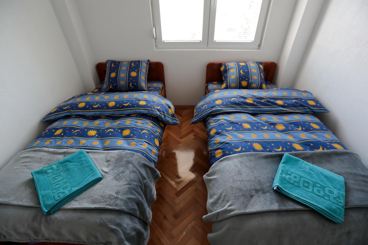 Day&Night Apartment Ohrid Bagian luar foto