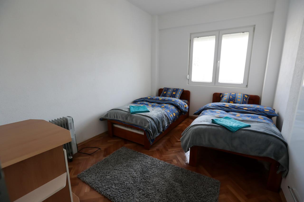 Day&Night Apartment Ohrid Bagian luar foto